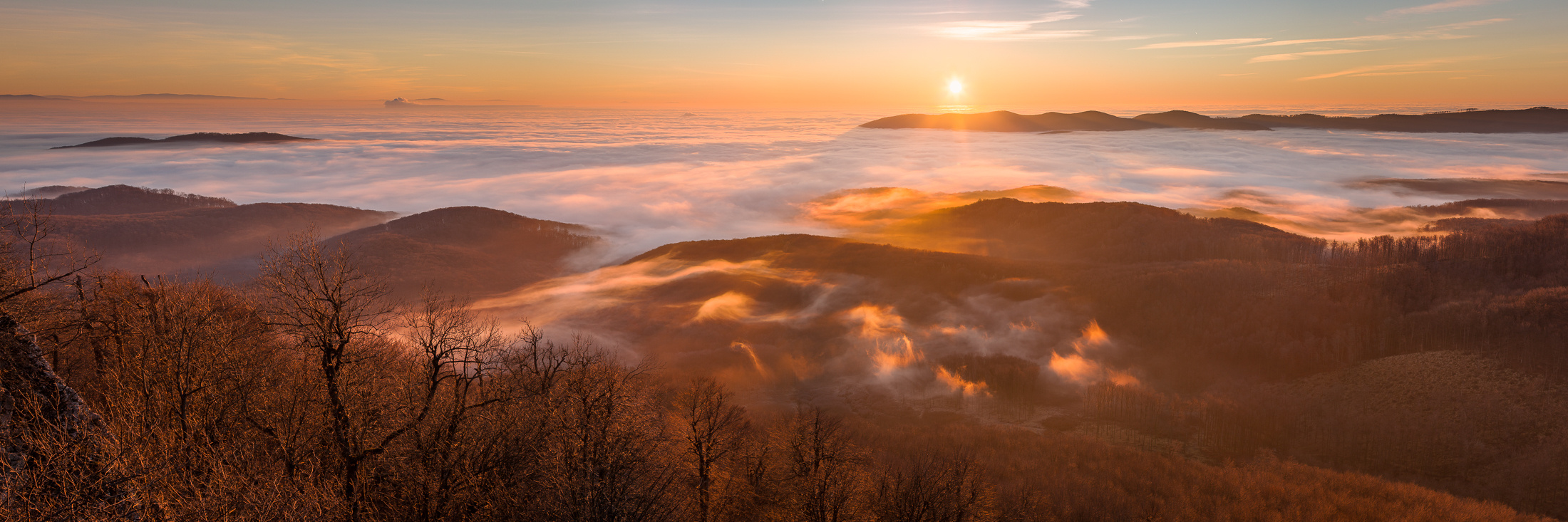 Východ slunce na Čiernej Skale, Malé Karpaty, prosinec 2015